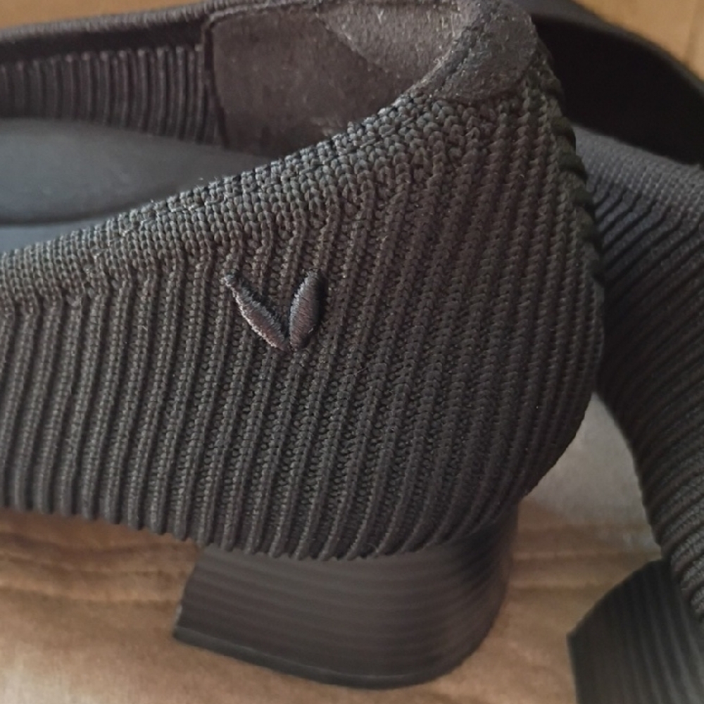 VIVAIA Black Women's Flats - Picture 6 of 13
